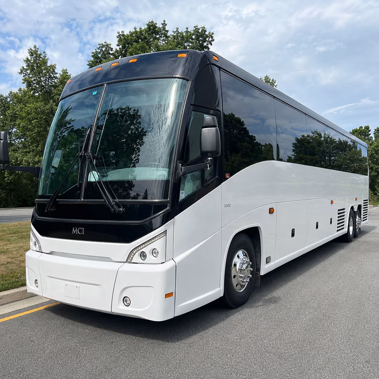charter buses to target center and downtown minneapolis concerts